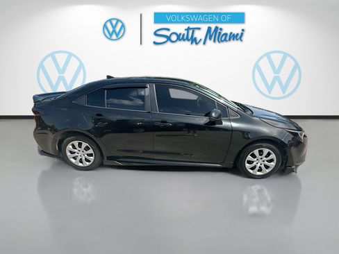 Used 2022 Toyota Corolla LE FWD image 8
