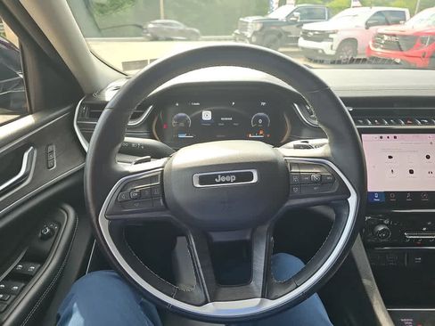 Used 2021 Jeep Grand Cherokee L Limited image 18