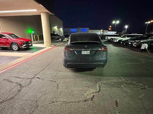 Used 2019 Tesla Model X Long Range image 7