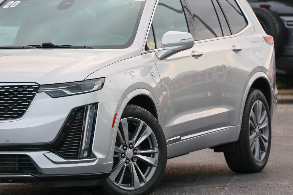 Used 2020 Cadillac XT6 Premium Luxury FWD image 17