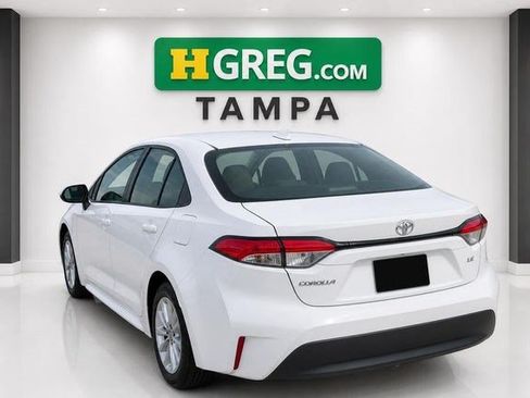 Used 2021 Toyota Corolla LE w/ LE Convenience Package FWD image 2