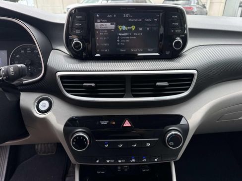 Used 2021 Hyundai Tucson Value FWD image 27