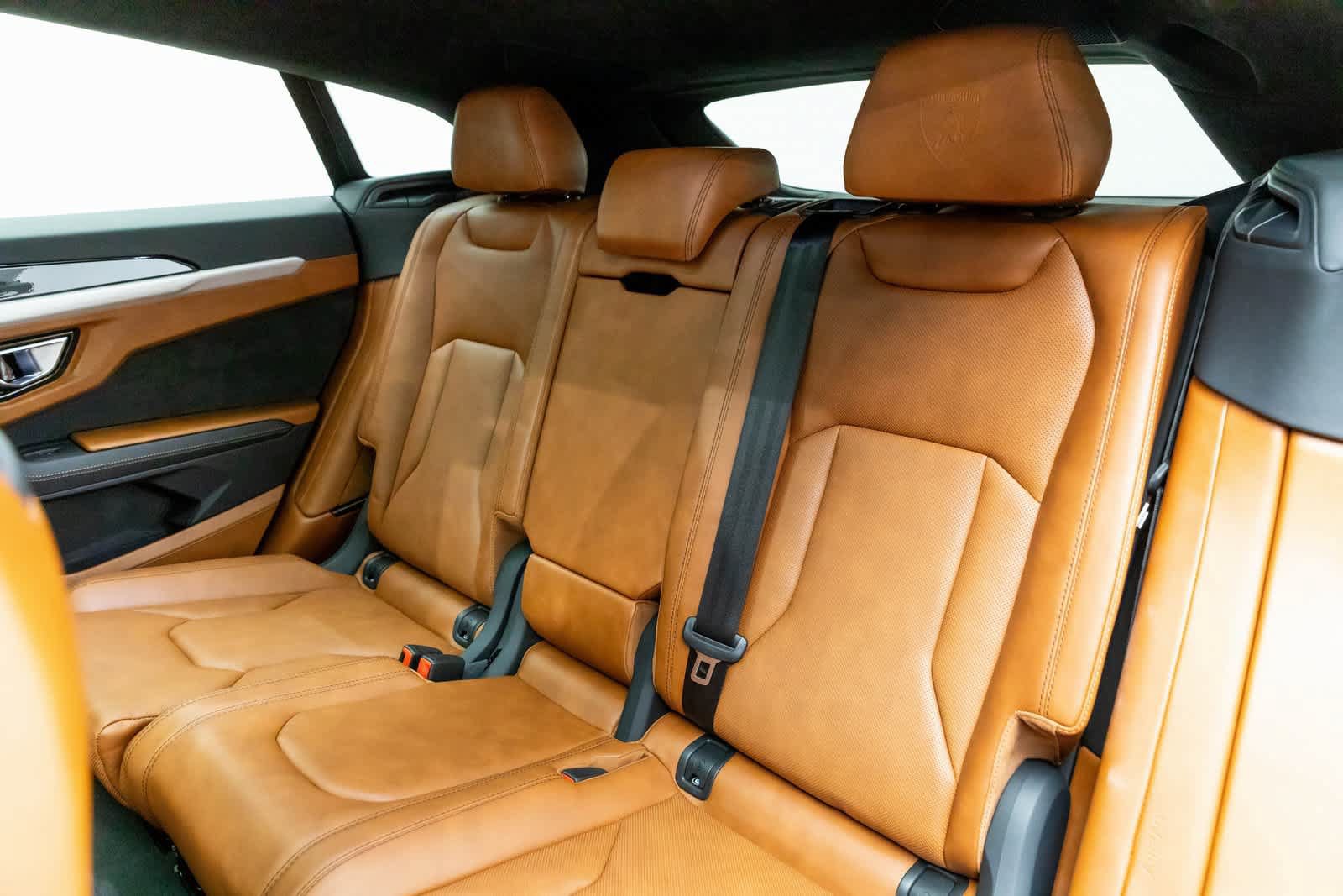 Used 2022 Lamborghini Urus AWD/4WD image 12