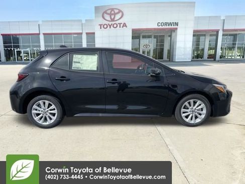 New 2026 Toyota Corolla SE image 6