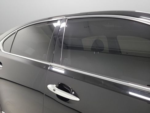 Used 2016 Lexus LS 460 AWD w/ Comfort Package image 11