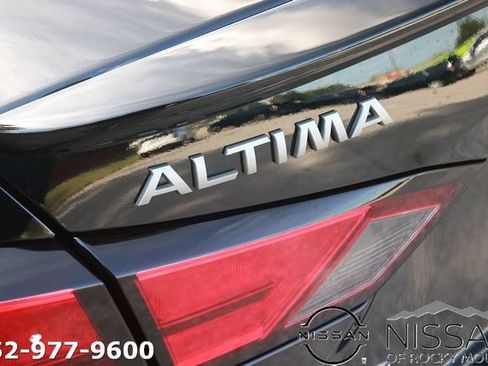 Certified 2025 Nissan Altima 2.5 SV w/ SV Premium Package FWD image 7