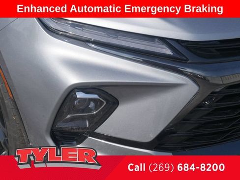 Used 2023 Chevrolet Blazer RS w/ Driver Confidence II Package AWD/4WD image 10