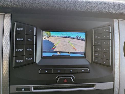 Used 2015 Ford Expedition XLT image 13