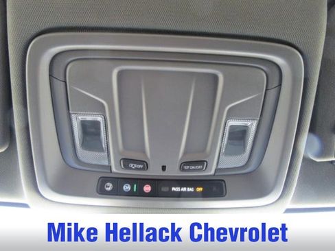 Used 2025 Chevrolet Silverado 1500 Custom image 14