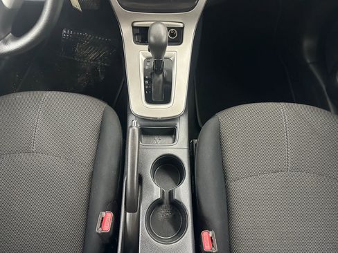 Used 2015 Nissan Sentra S image 19