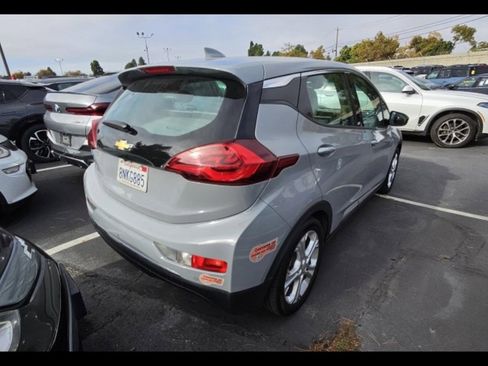Used 2020 Chevrolet Bolt LT image 3