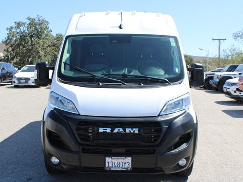 Used 2025 RAM ProMaster 2500 w/ Convenience Group FWD image 2