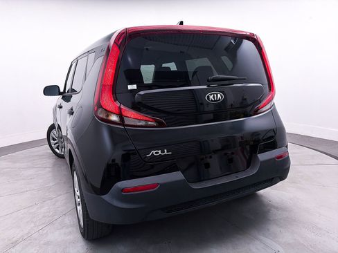 Used 2020 Kia Soul LX image 7
