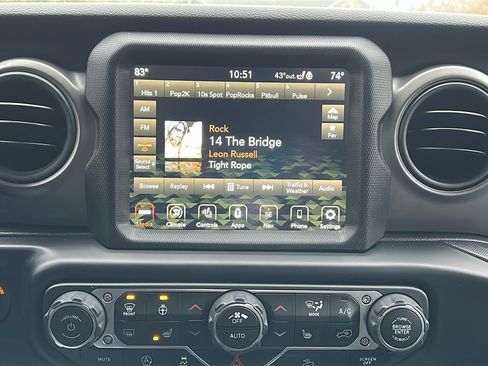 Used 2022 Jeep Wrangler Unlimited Sport image 20