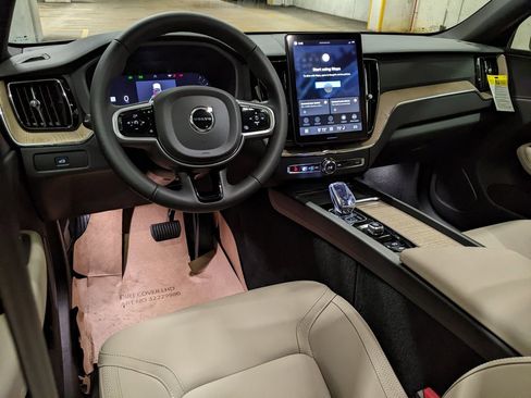 New 2026 Volvo XC60 B5 Plus w/ Climate Package image 12