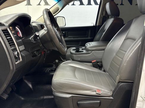 Used 2018 RAM 2500 Tradesman w/ Chrome Appearance Group AWD/4WD image 31