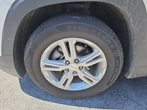 Used 2019 GMC Terrain SLE FWD image 10