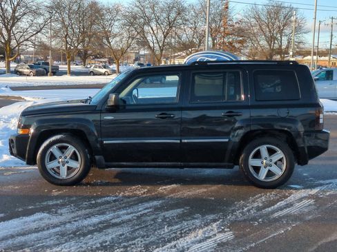 Used 2010 Jeep Patriot Latitude image 5
