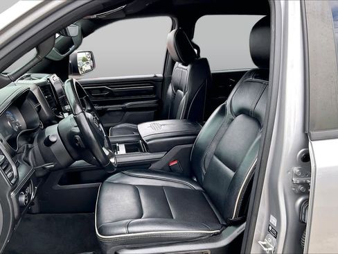 Used 2022 RAM 1500 Limited w/ Night Edition RWD image 8