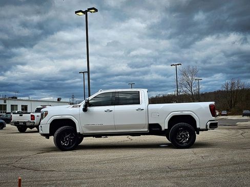 Used 2021 GMC Sierra 2500 Denali w/ Denali Ultimate Package image 9
