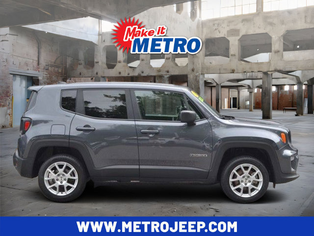 Used 2023 Jeep Renegade Latitude AWD/4WD image 1