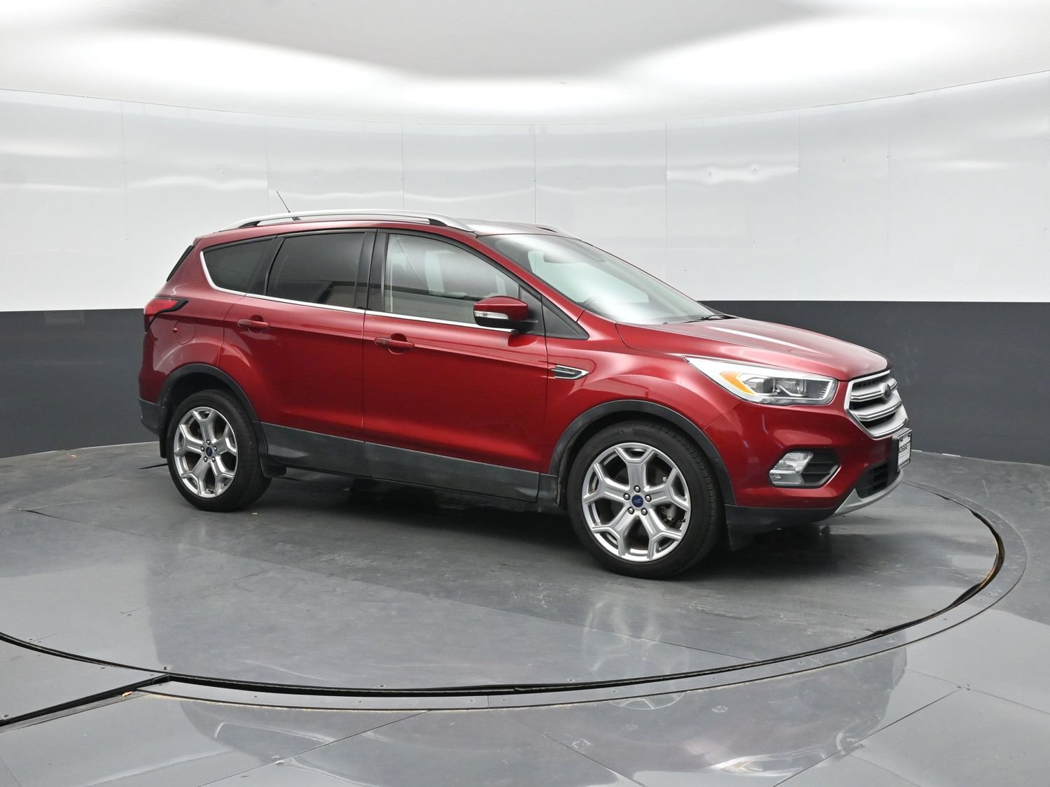 Certified 2019 Ford Escape Titanium FWD image 13