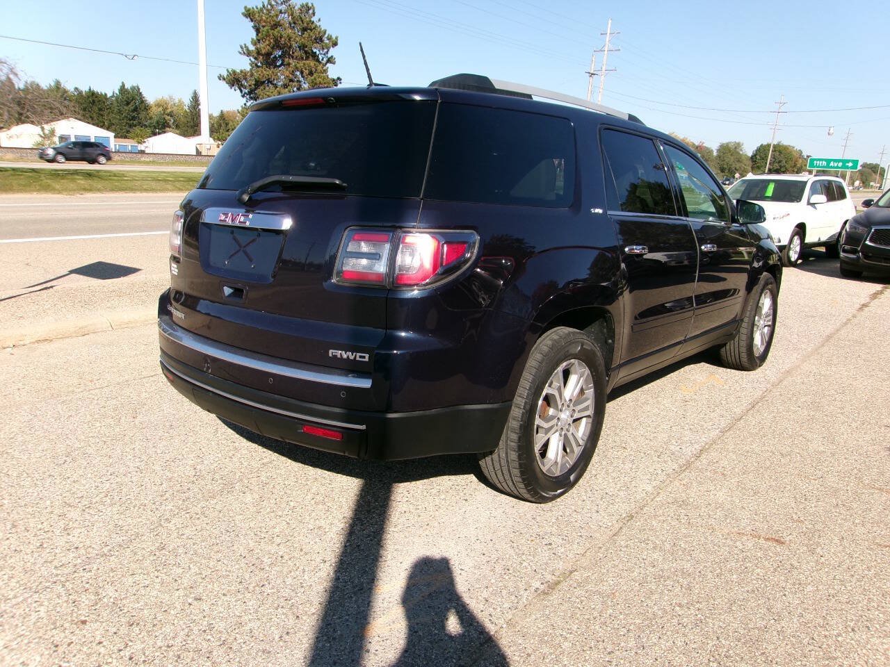 Used 2016 GMC Acadia SLT AWD/4WD image 4