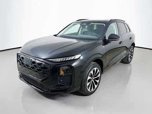 New 2026 Audi Q3 quattro 2.0T AWD/4WD image 1