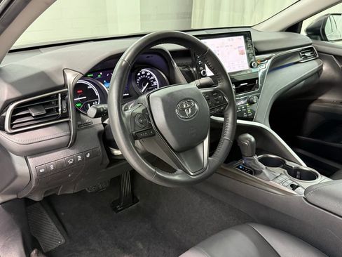 Used 2021 Toyota Camry XSE w/ Cold Weather Package image 18