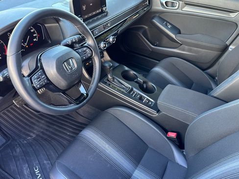 Used 2023 Honda Civic Sport image 7