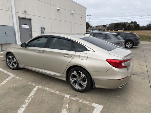 Used 2020 Honda Accord EX-L image 8