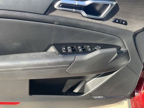 Used 2024 Kia Sportage X-Pro image 9