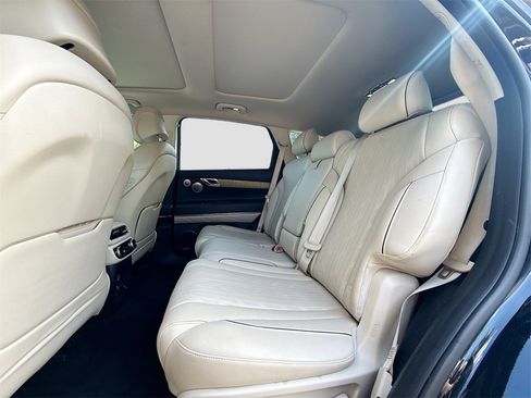 Used 2022 Genesis GV80 2.5T w/ Prestige Package 05 image 27