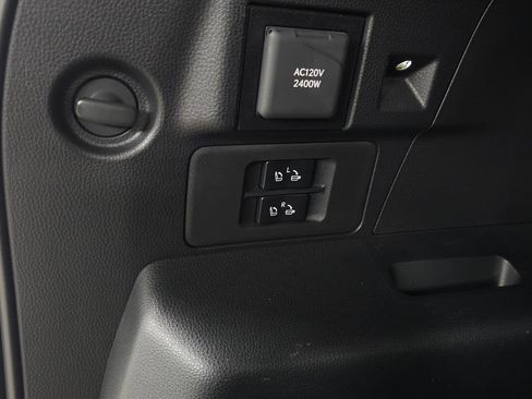 Certified 2025 Lexus LX 700h Overtrail image 9