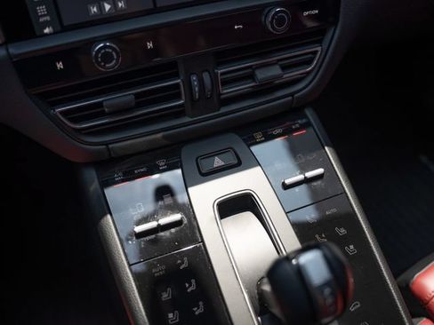 Certified 2023 Porsche Macan S AWD/4WD image 26