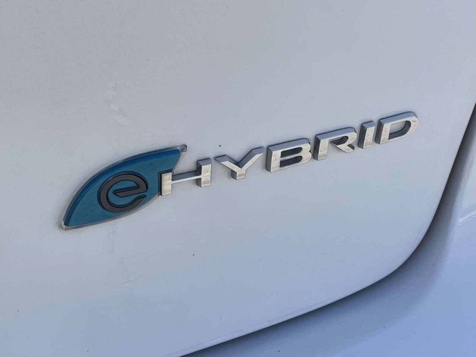 Used 2023 Chrysler Pacifica Limited FWD image 8