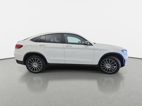 Used 2023 Mercedes-Benz GLC 300 4MATIC Coupe image 4