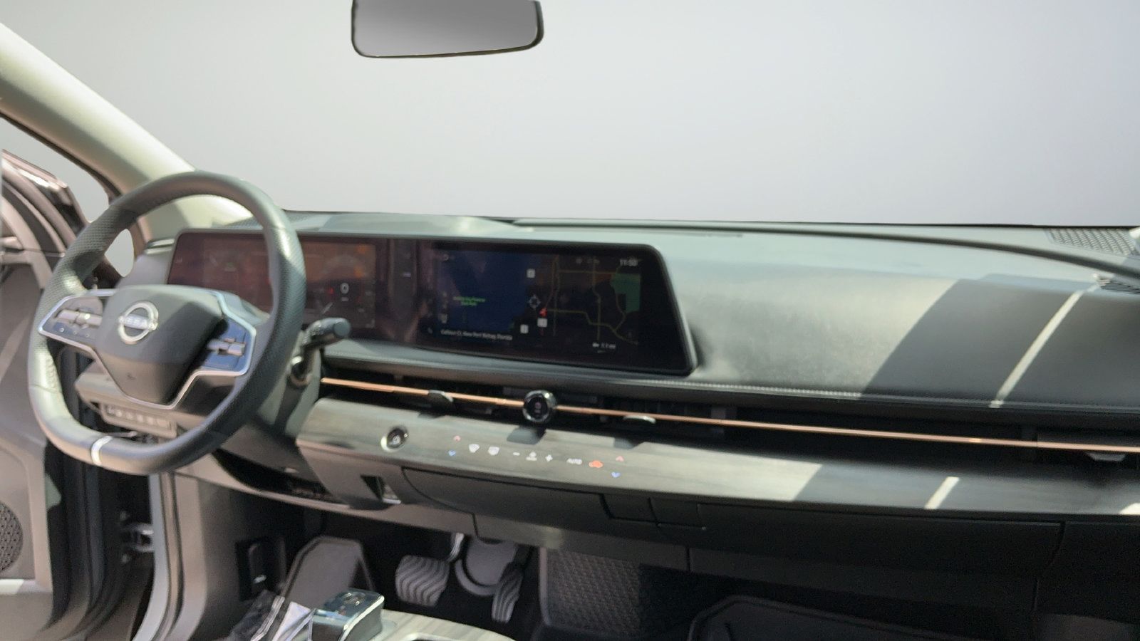 Certified 2025 Nissan Ariya FWD image 42