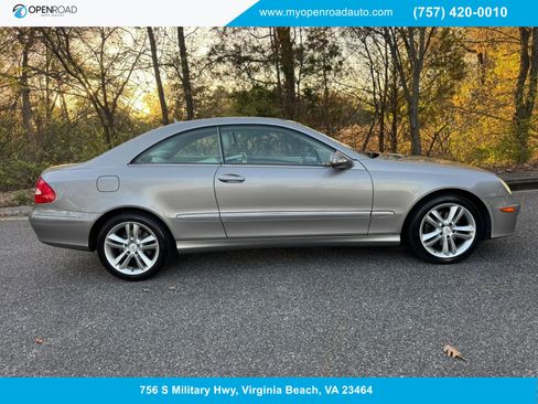 Used 2007 Mercedes-Benz CLK 350 Coupe image 1