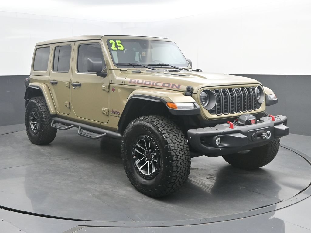 Used 2025 Jeep Wrangler Unlimited Rubicon AWD/4WD image 9