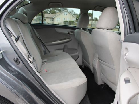Used 2012 Toyota Corolla LE image 24