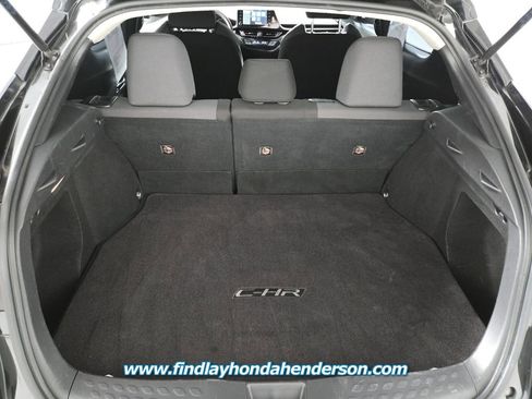 Used 2021 Toyota C-HR LE image 12