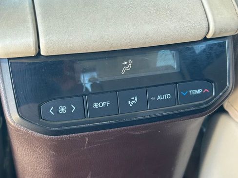 Used 2021 Toyota Highlander Limited FWD image 27