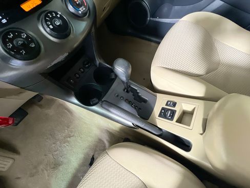 Used 2012 Toyota RAV4 4WD w/ Upgrade Value Pkg image 24