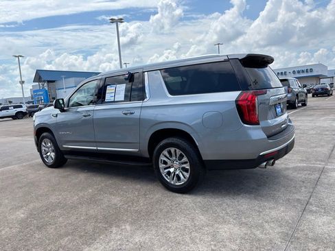 Used 2023 GMC Yukon XL Denali AWD/4WD image 16