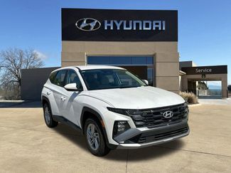 Certified 2025 Hyundai Tucson SE video 1