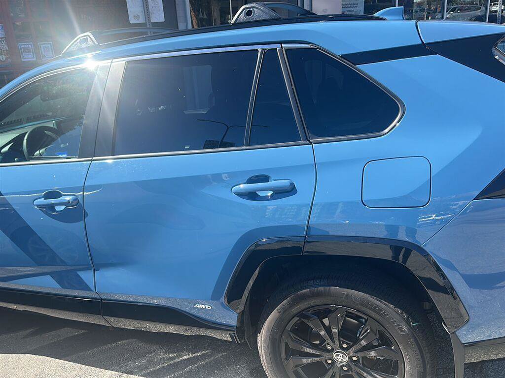 Used 2025 Toyota RAV4 SE AWD/4WD image 9