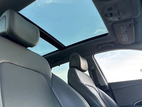 Used 2017 Hyundai Santa Fe Sport w/ 2.4L Tech Package 04 image 15