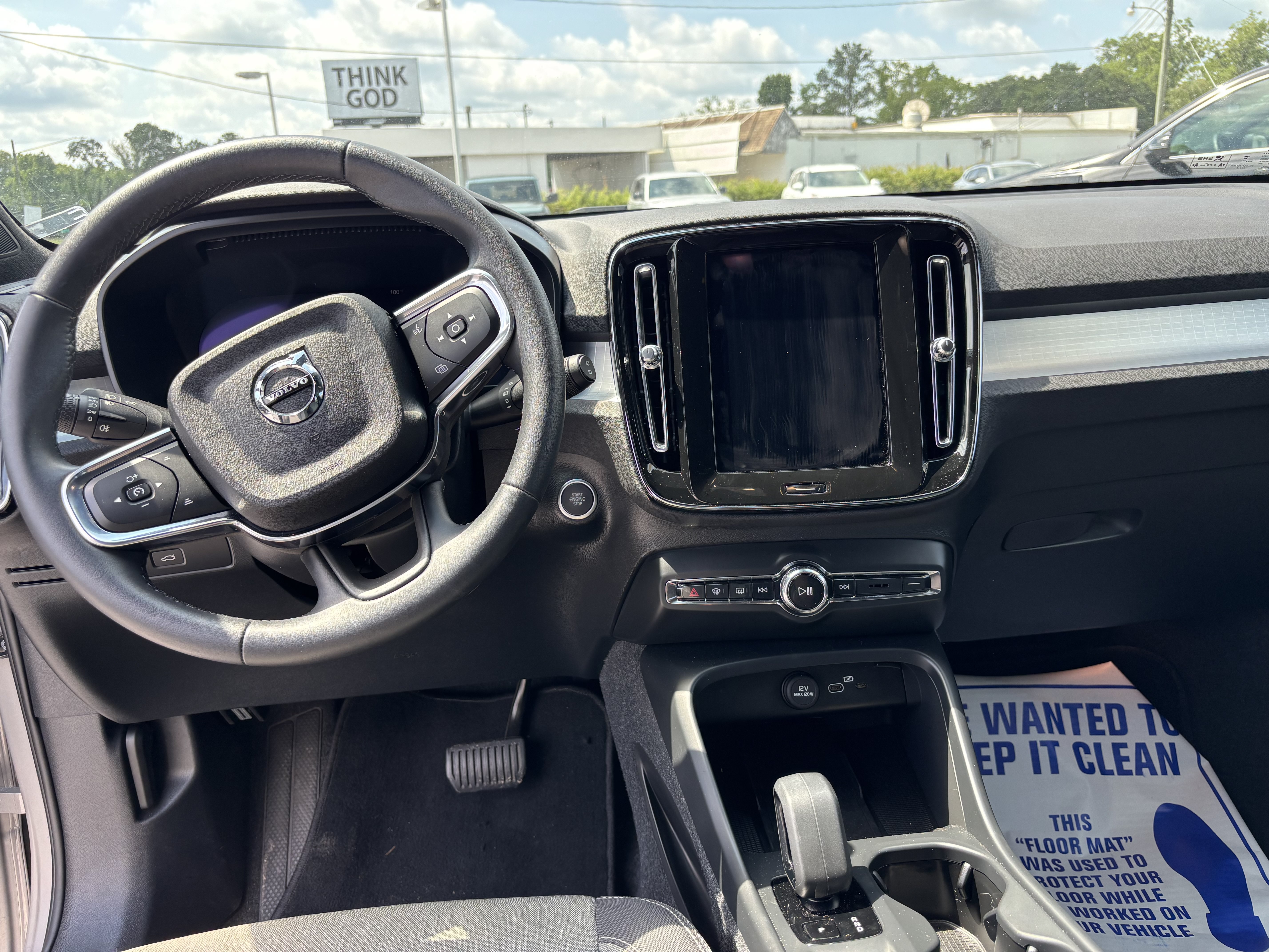 Used 2025 Volvo XC40 B5 Core AWD/4WD image 8