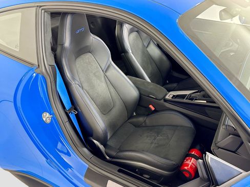 Used 2023 Porsche 911 GT3 RWD image 25